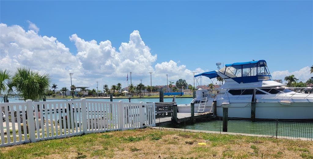 15318 HARBOR DRIVE photo 10