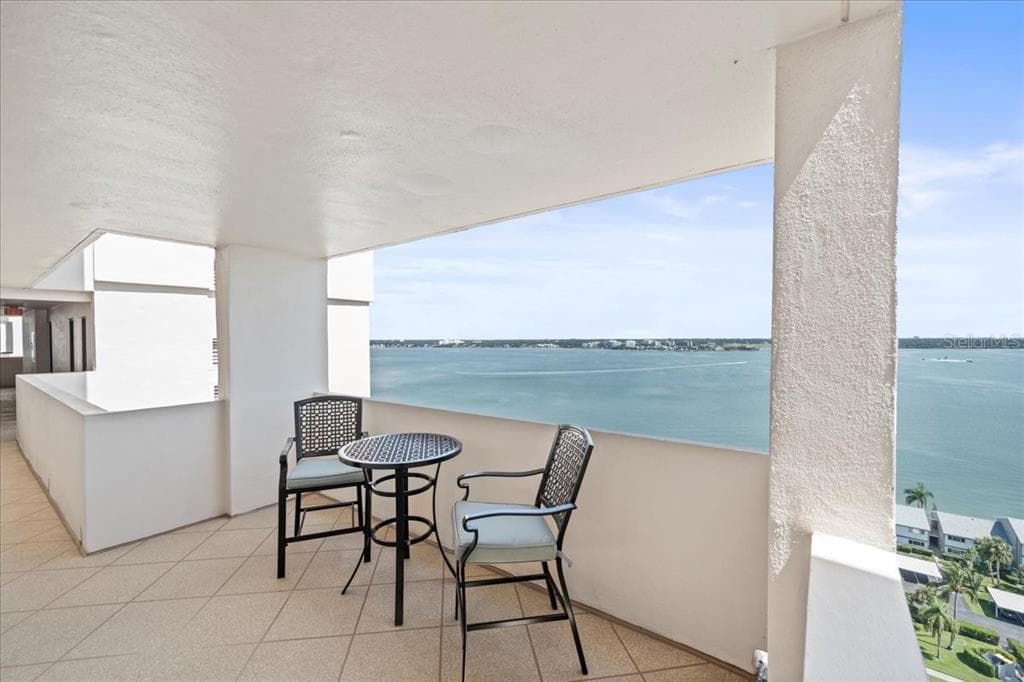 1270 GULF BOULEVARD 1903 photo 7