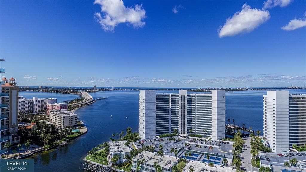 555 QUAY COMMON 1401 photo 2