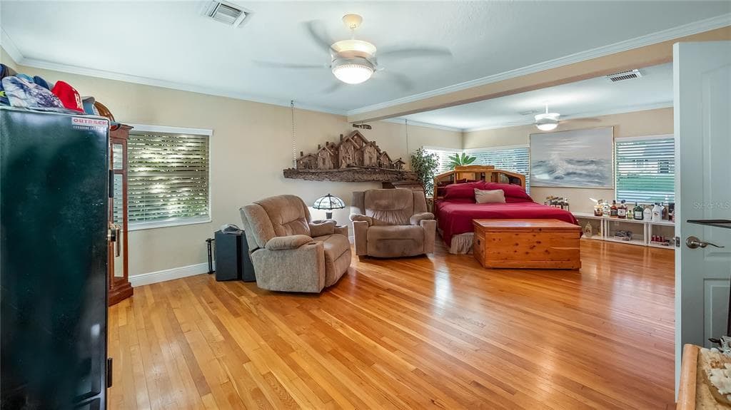1241 W LAKESHORE DRIVE photo 9