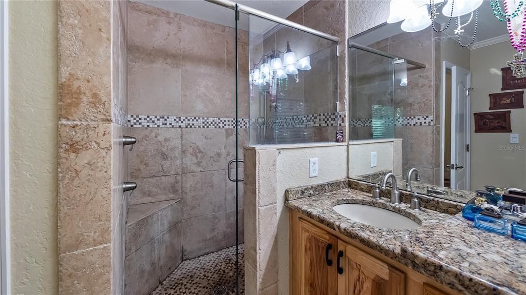 1241 W LAKESHORE DRIVE photo 10