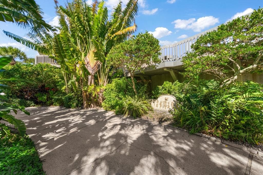 1198 MANDALAY POINT photo 12