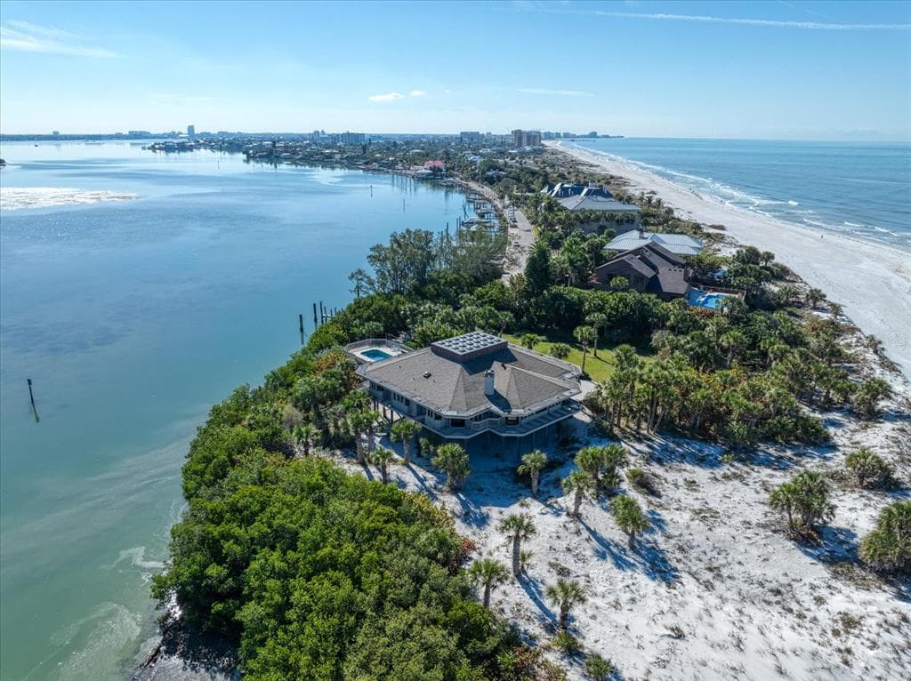 1198 MANDALAY POINT photo 7