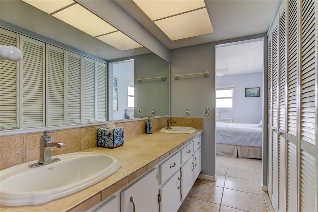 403 GULF WAY 504 photo 23