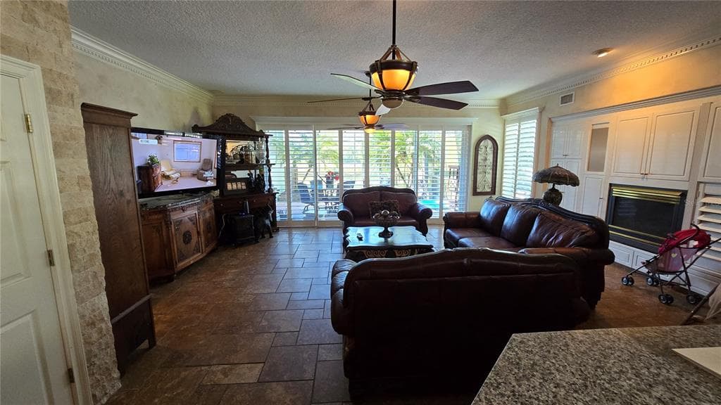 1648 LAGO VISTA BOULEVARD photo 22