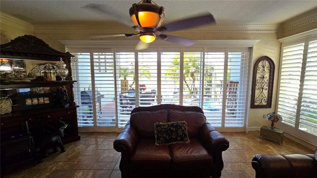 1648 LAGO VISTA BOULEVARD photo 25