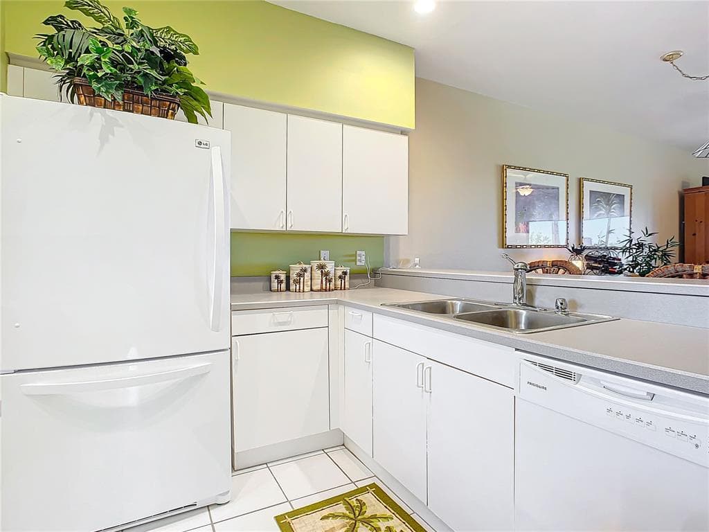 2700 N PENINSULA AVENUE 536 photo 7