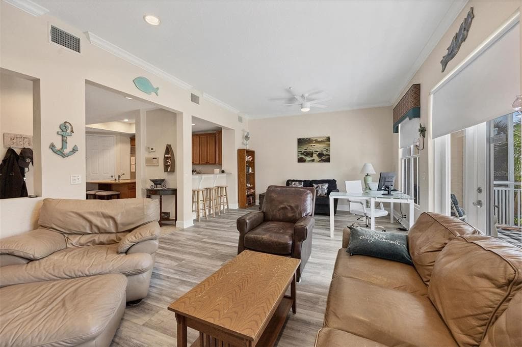 10380 LONGSHORE ROAD 77 photo 6