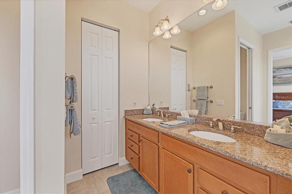 10380 LONGSHORE ROAD 77 photo 25