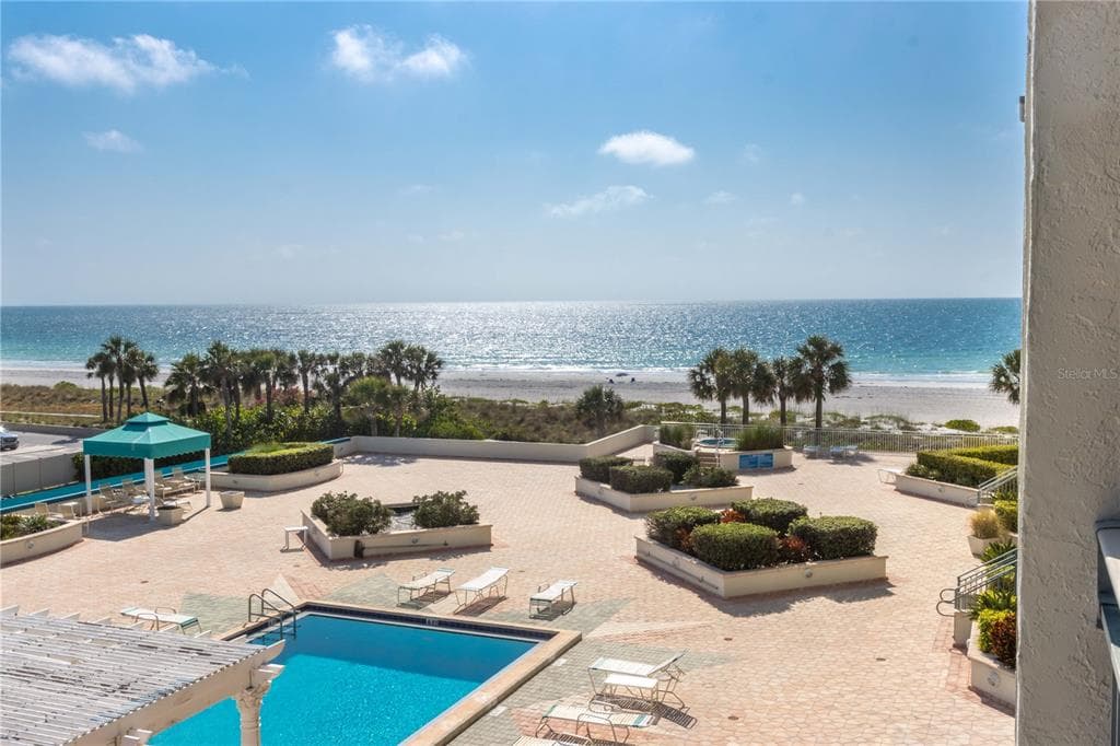 1380 GULF BOULEVARD 307 photo 1