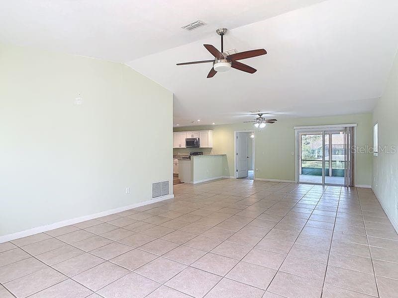 7 CRANDELL COURT photo 6