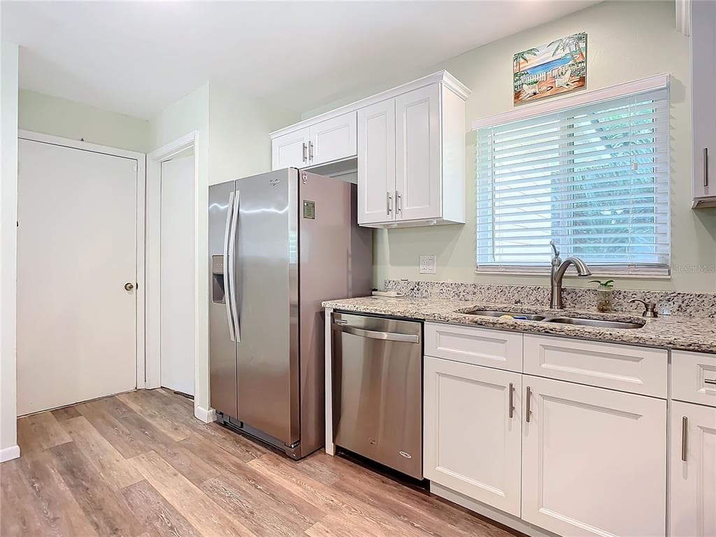 7 CRANDELL COURT photo 12