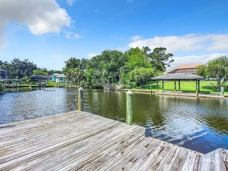7 CRANDELL COURT 3
