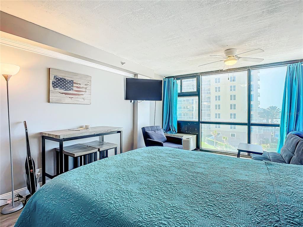 1909 S ATLANTIC AVENUE 402 photo 7