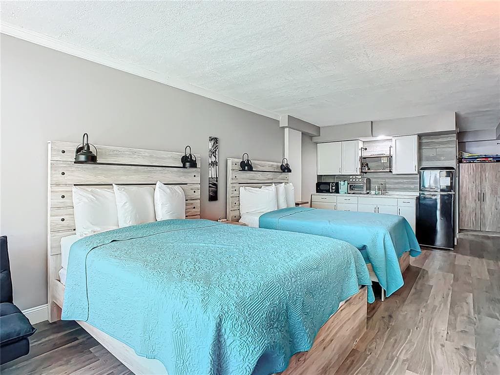 1909 S ATLANTIC AVENUE 402 photo 9