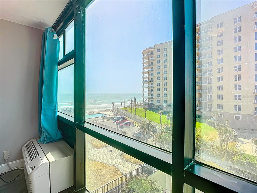 1909 S ATLANTIC AVENUE 402 photo 19