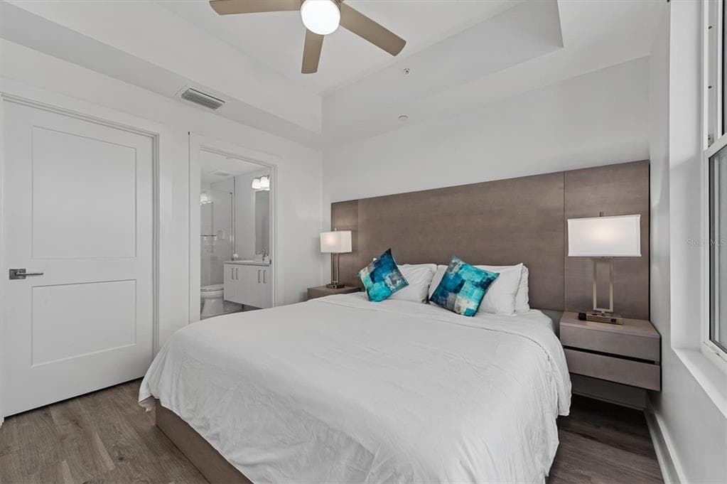 11500 GULF BOULEVARD 610 photo 18