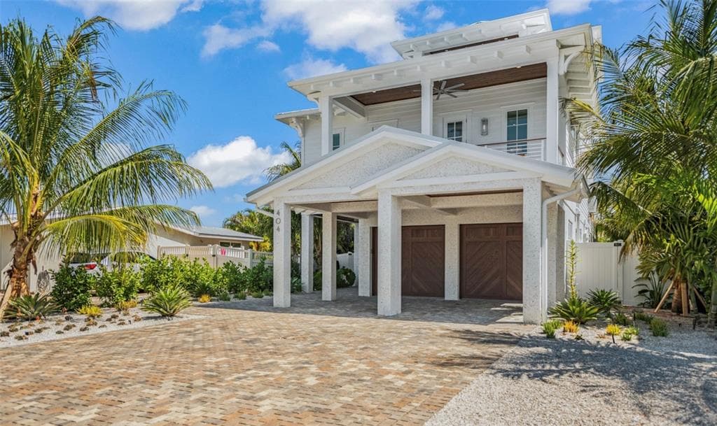 404 NORTH SHORE DR photo 1
