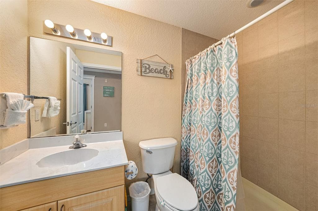 13999 GULF BOULEVARD 406 photo 23