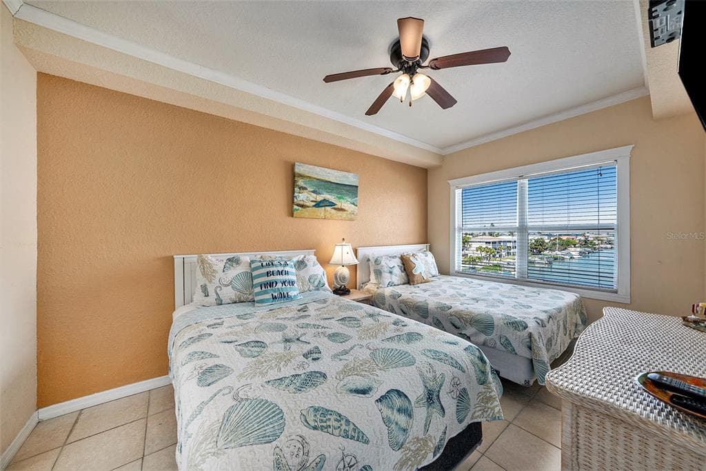 13999 GULF BOULEVARD 406 photo 19