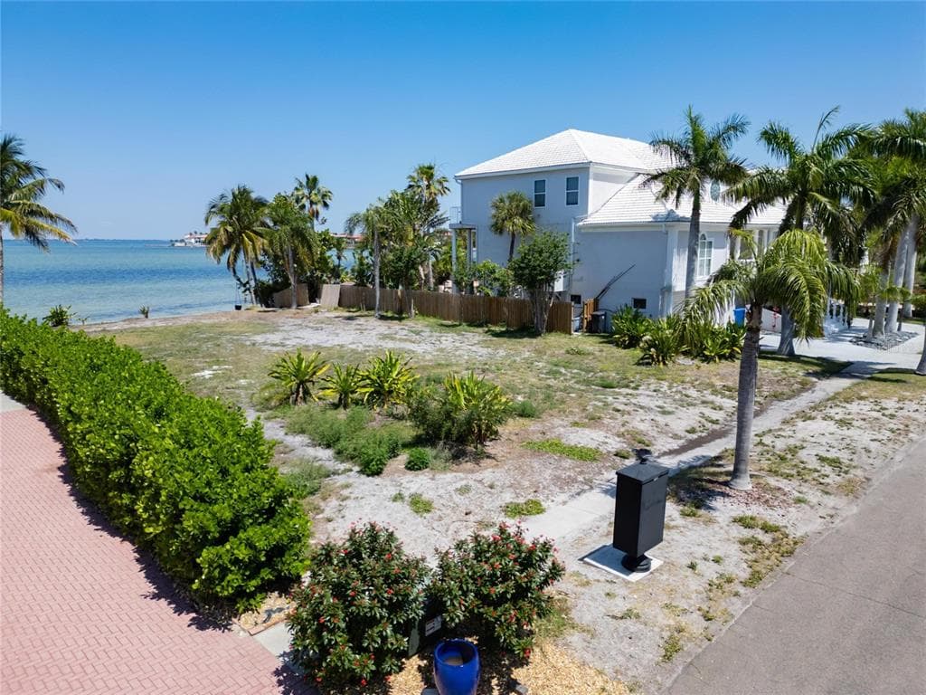 1013 SYMPHONY ISLES BOULEVARD photo 18