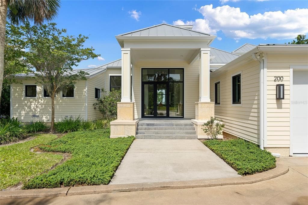 200 JOHN ANDERSON DRIVE 4