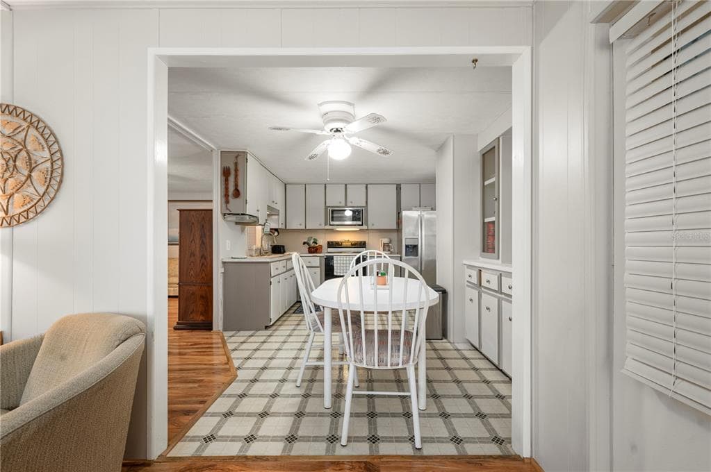 731 TANGERINE COURT photo 17