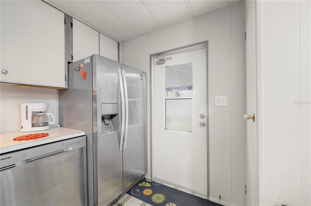 731 TANGERINE COURT photo 12
