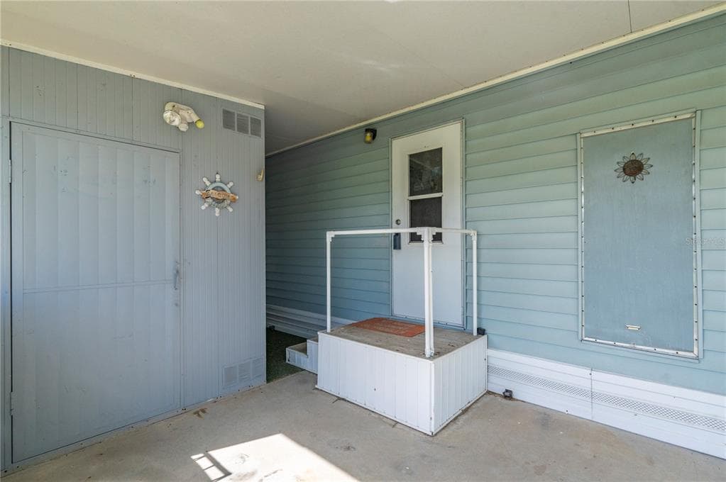 731 TANGERINE COURT photo 11