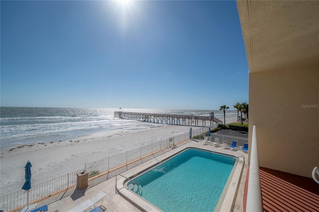 16308 GULF BOULEVARD 209 photo 2