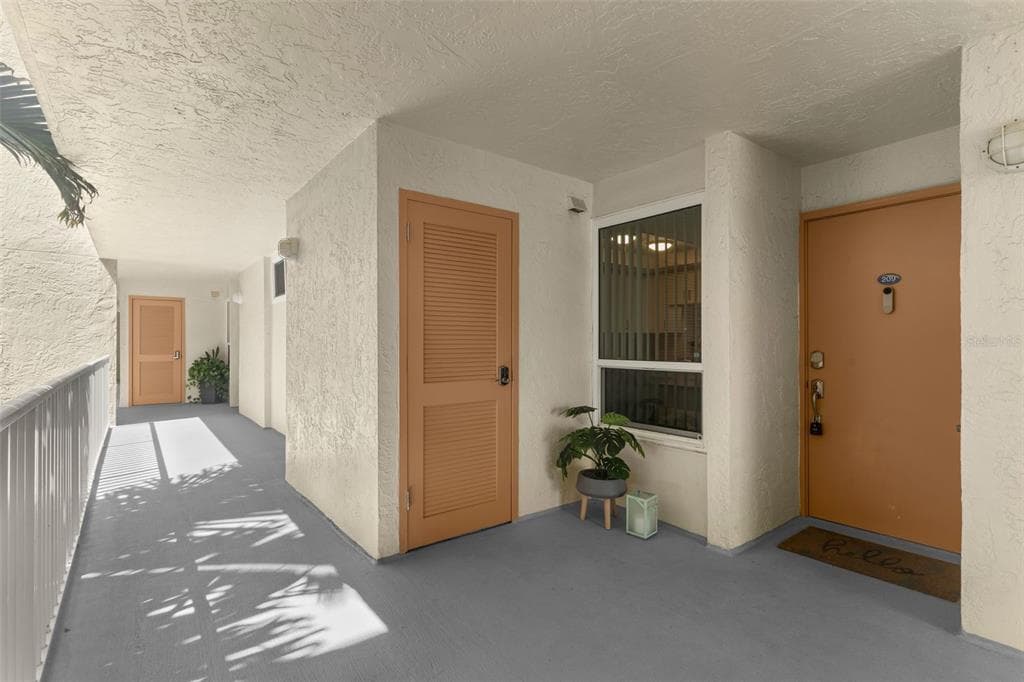 16308 GULF BOULEVARD 209 photo 4
