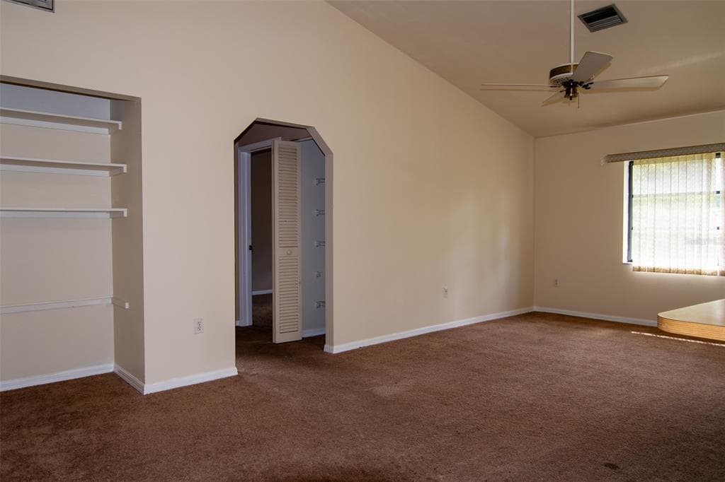 1565 DORCHESTER STREET photo 4