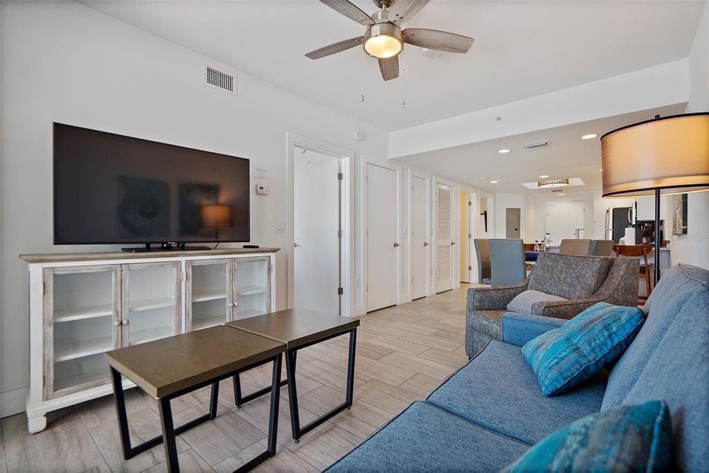 10116 GULF BOULEVARD 403W photo 19