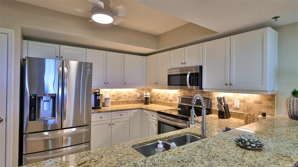 5300 S ATLANTIC AVENUE 16-602 photo 2