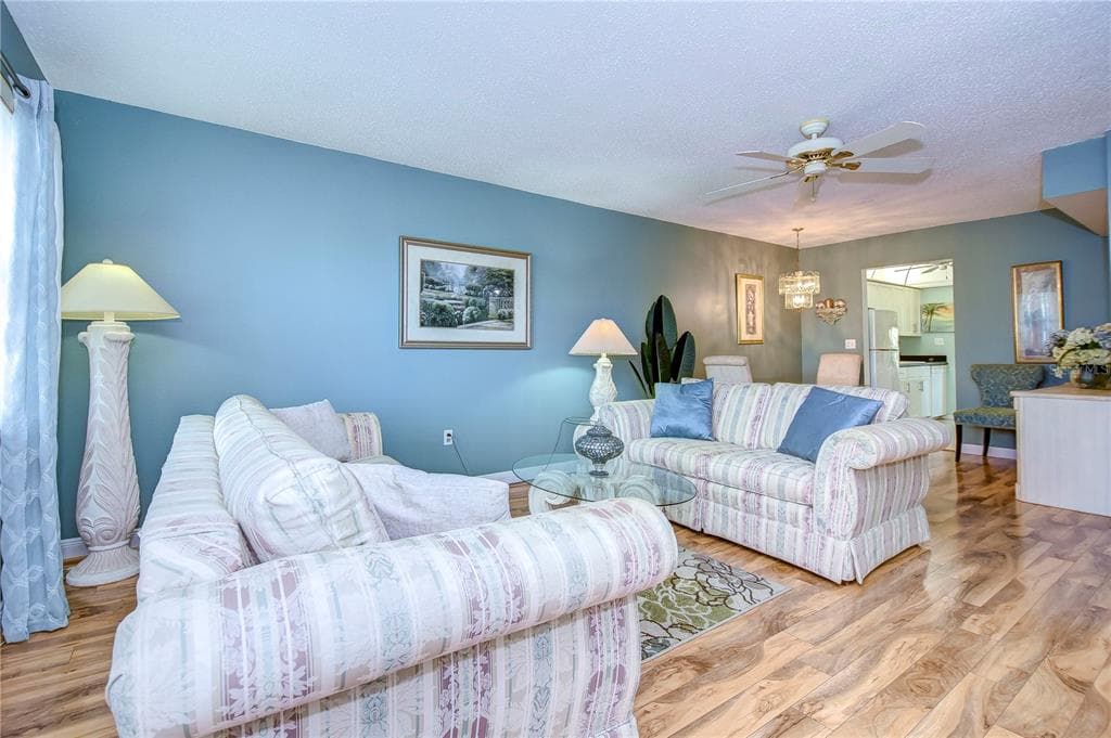 1893 SHORE DRIVE S #206 5