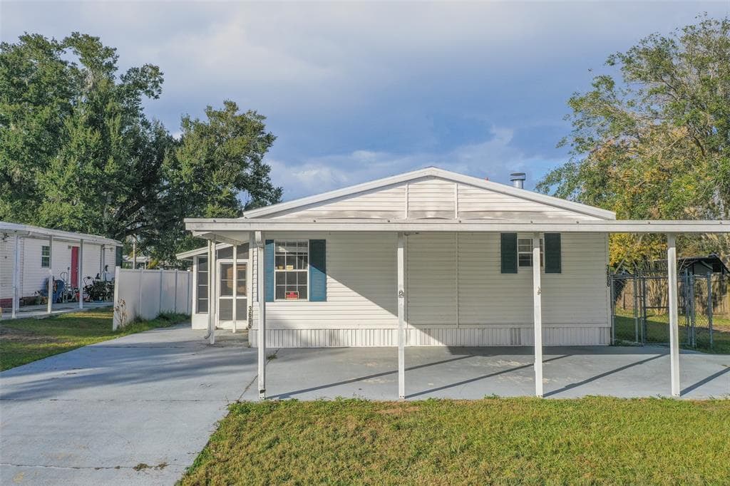 3606 LAZY LAKE DRIVE S 1