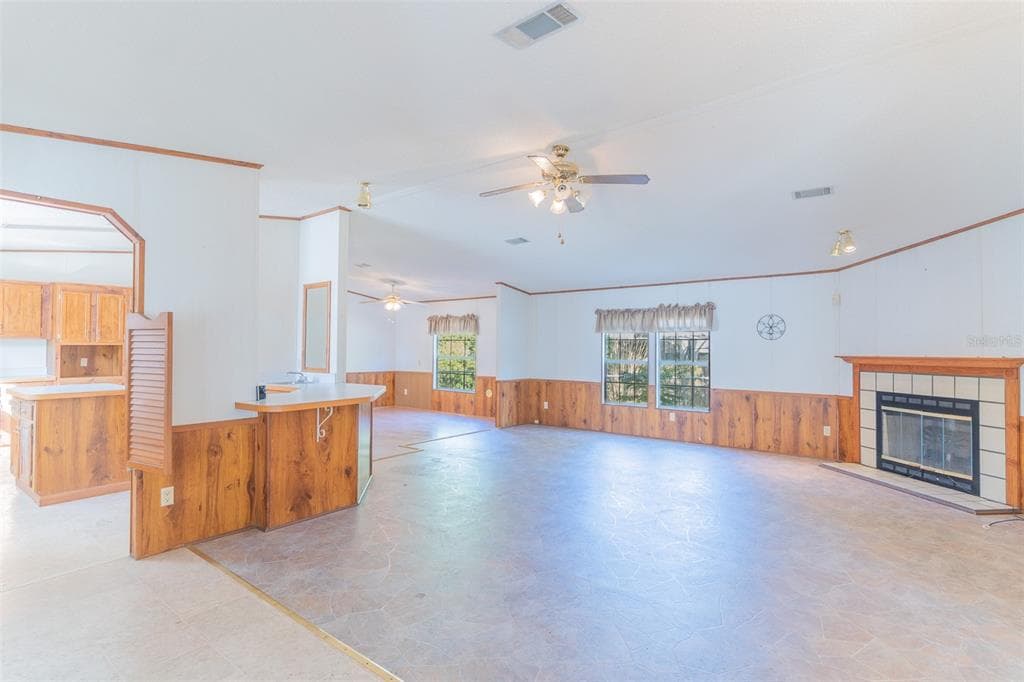 3606 LAZY LAKE DRIVE S 4