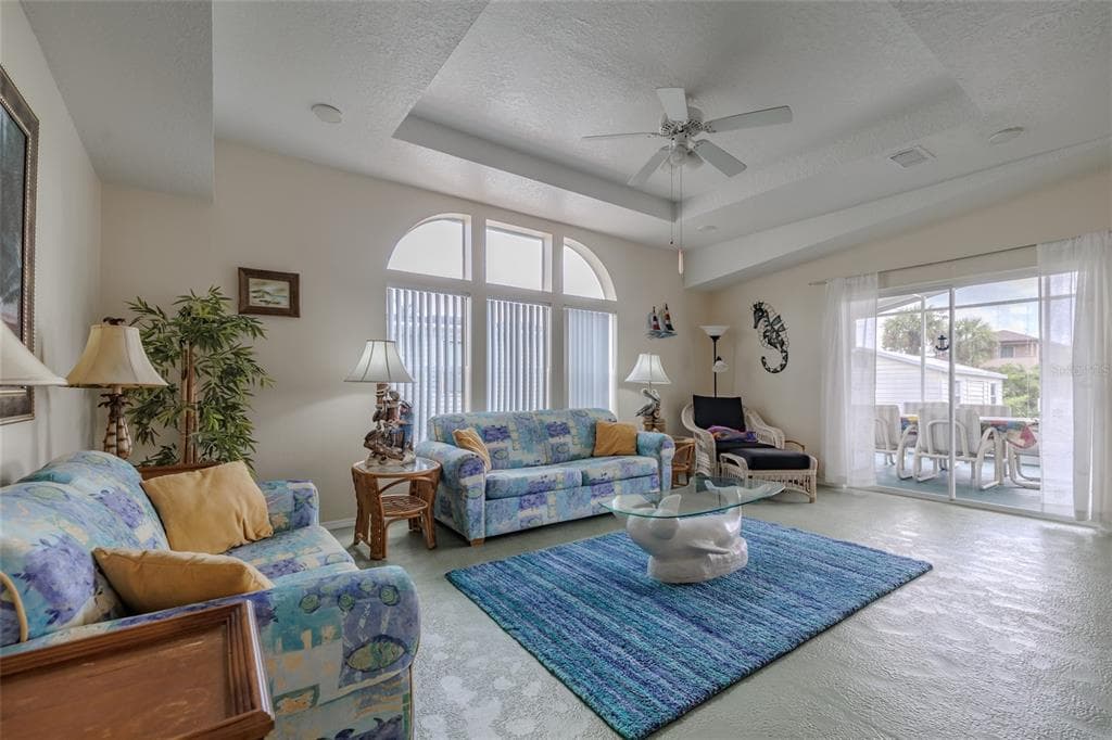 126 CHARLES STREET photo 18