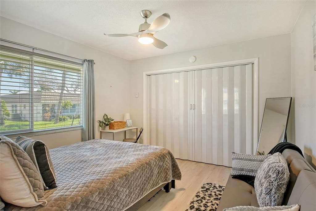 2607 RIVERBLUFF PARKWAY V145 photo 22