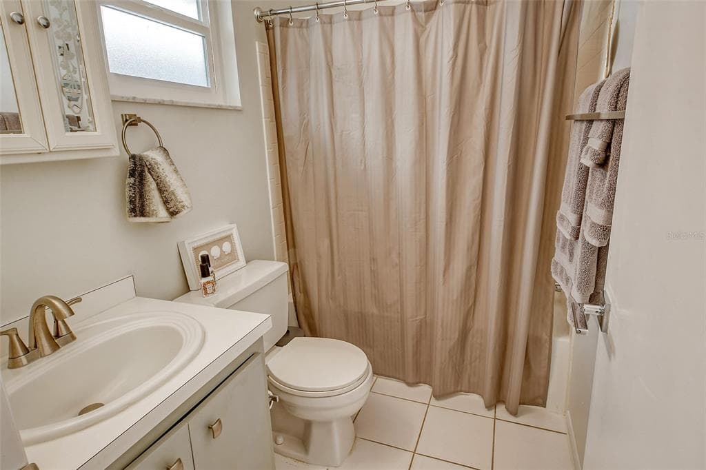 2607 RIVERBLUFF PARKWAY V145 photo 24