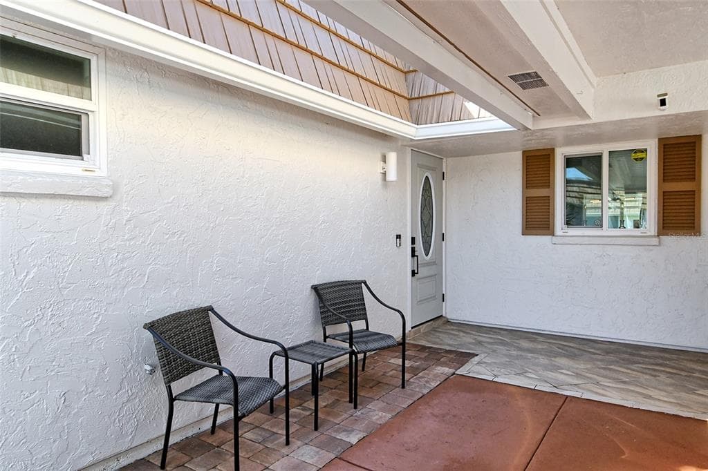 2607 RIVERBLUFF PARKWAY #V145 4
