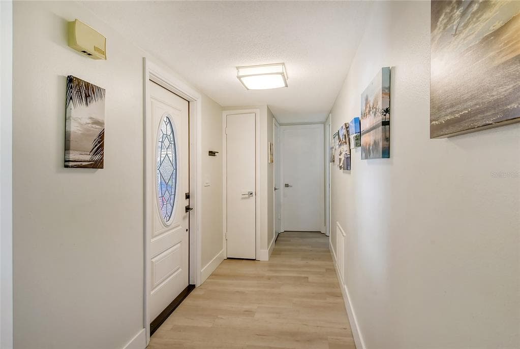 2607 RIVERBLUFF PARKWAY V145 photo 25