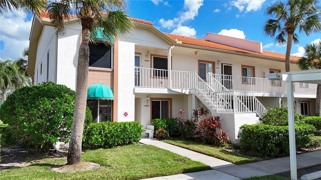 4382 MADEIRA COURT 3361 photo 1