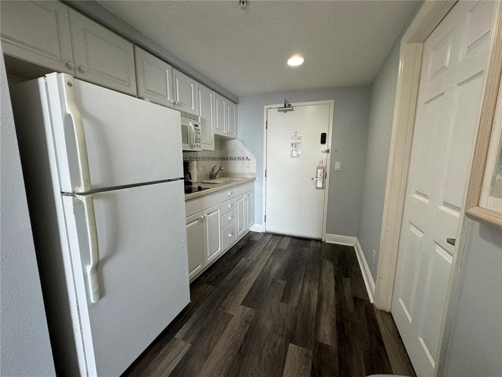 2700 N ATLANTIC AVENUE 1003 photo 6