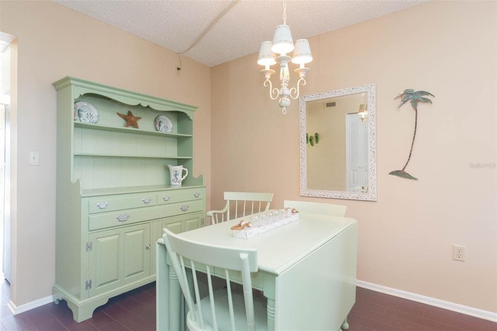 315 30 AVENUE W B201 photo 7