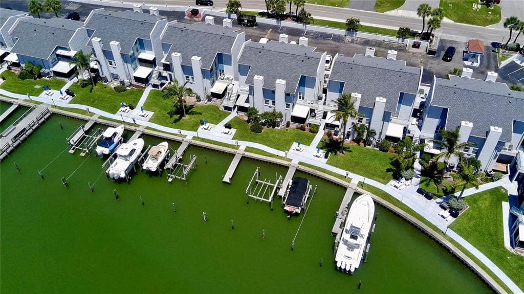 179 MEDALLION BLVD #C 2