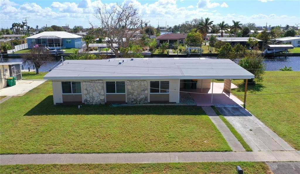 554 LINDLEY TERRACE photo 1