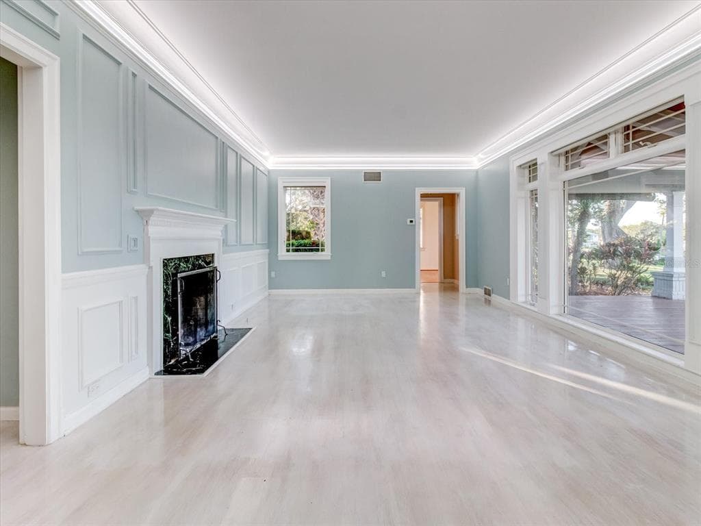 518 RIVERSIDE DRIVE photo 22