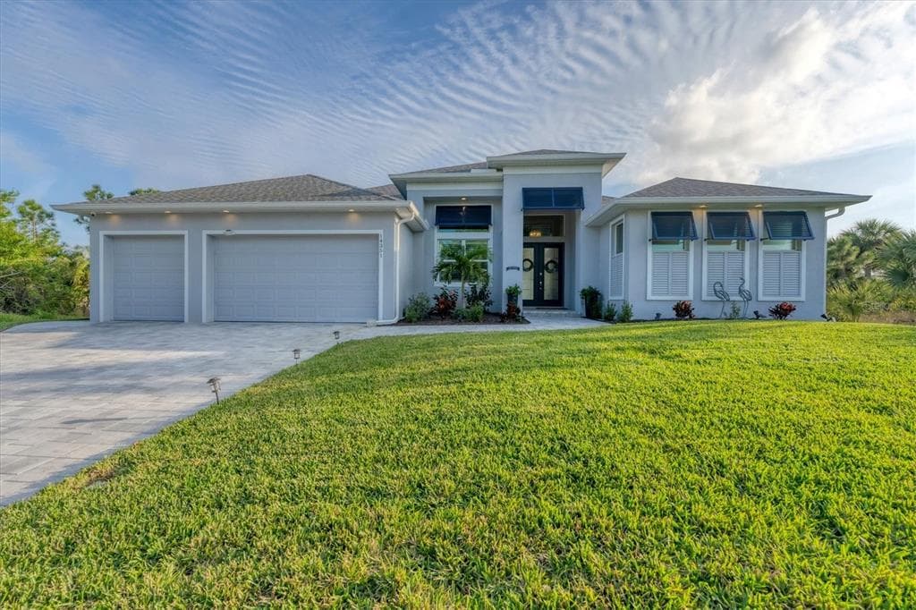 14351 HOWARD AVE photo 1