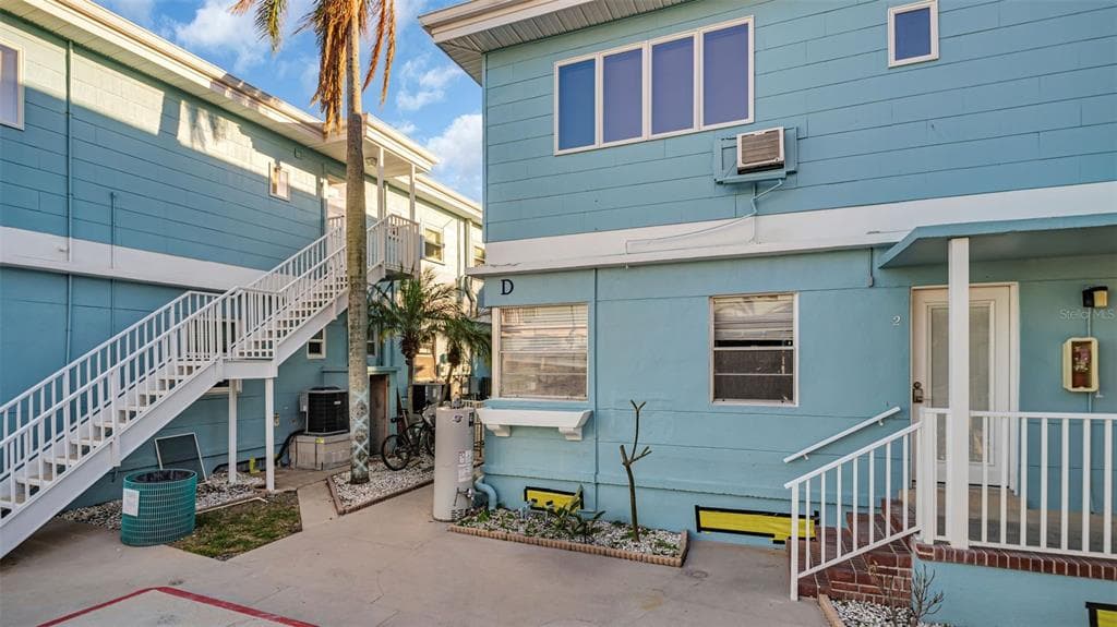 483 E SHORE DRIVE D4 photo 13